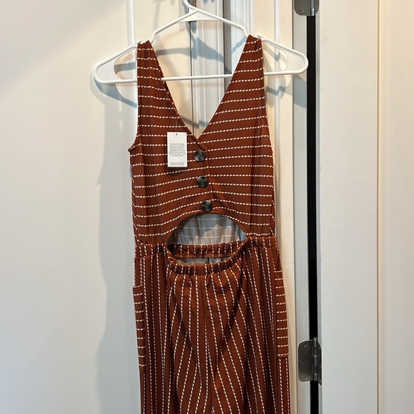 Jumpsuit - Picture 4 of 5